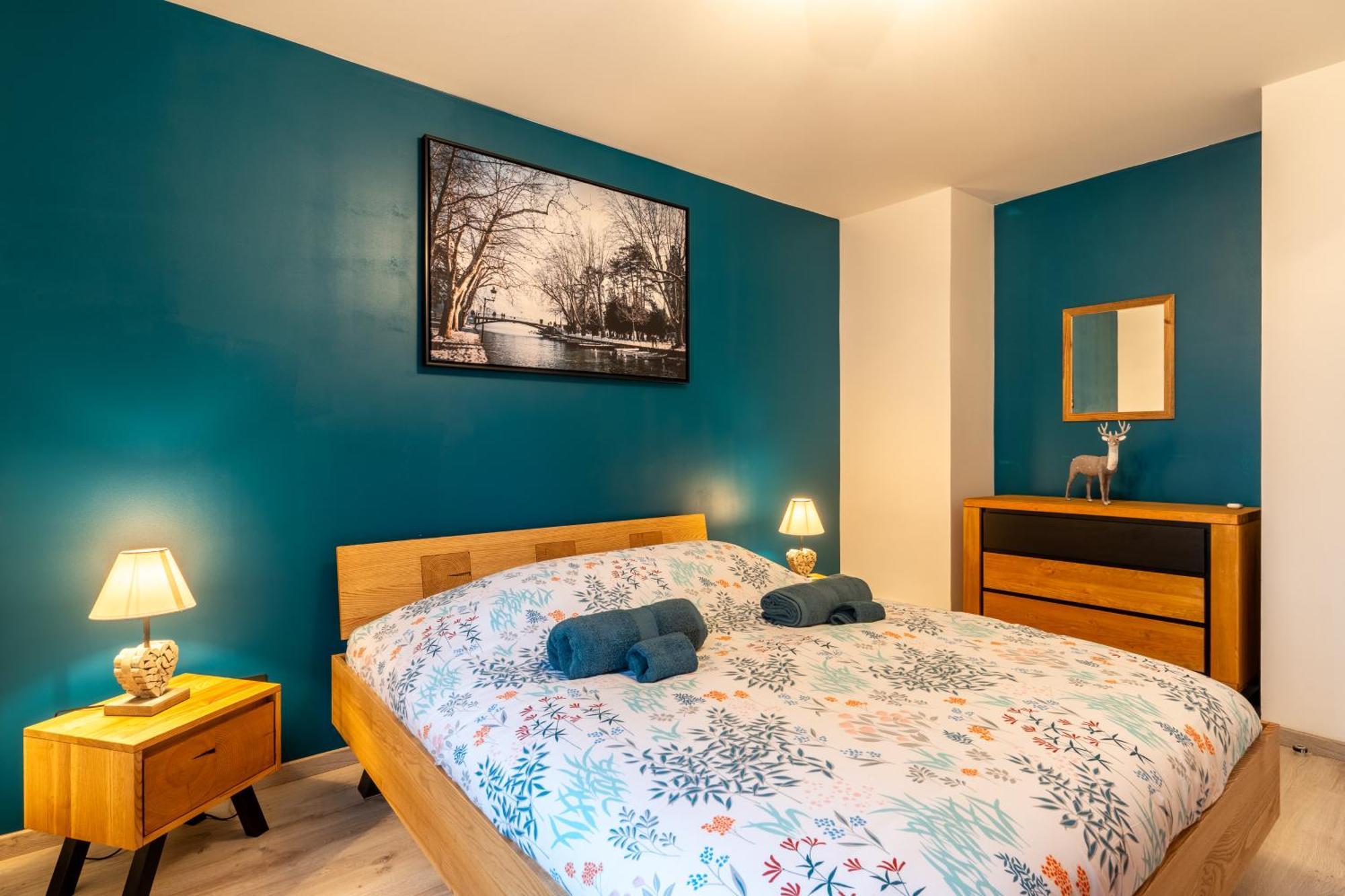 Charmant Appartement A 5 Minutes A Pied De La Vielle Ville Annecy Avec Parking Prive エクステリア 写真